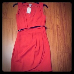 Red sleeveless dress